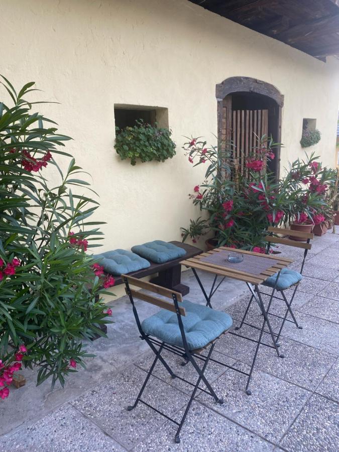 Frida's Old House Bled Exterior foto